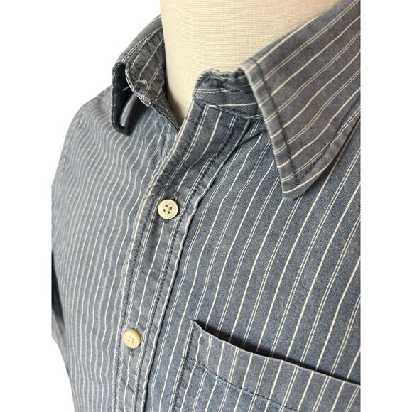 Abercrombie & Fitch Muscle Denim Striped Button Up Shirt Men's Size S Irregular - Picture 2 of 11